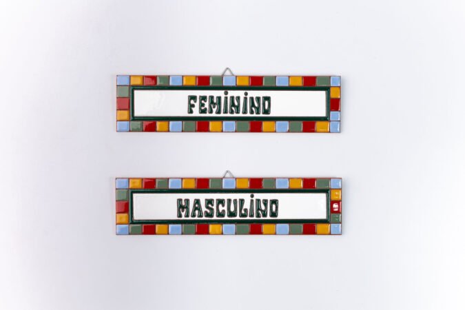 Placa Média · Feminino · Quadradinho Colorido