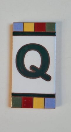 Letra Q · Quadradinho Colorido